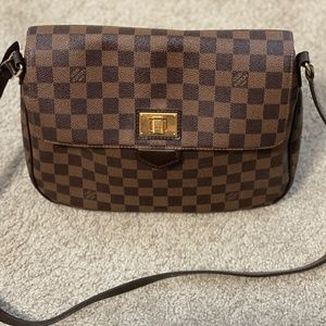 Used Louis Vuitton Besace Roseberry